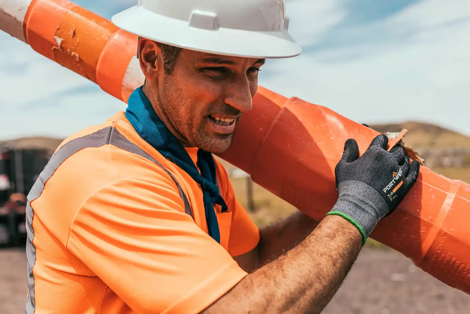 Montaje y gestión operativa de sistemas vending y consignas.
