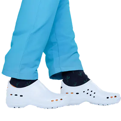 Zuecos sanitarios FLOTANTES SHOES secondary image