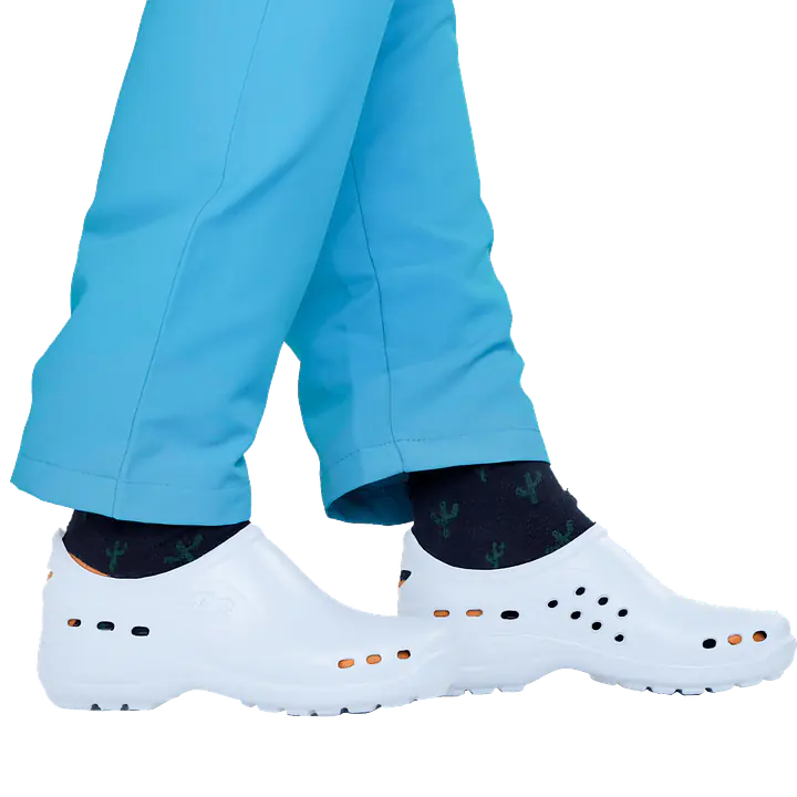 Feliz_Caminar_flotantes_shoes_white_safeguru_02.png