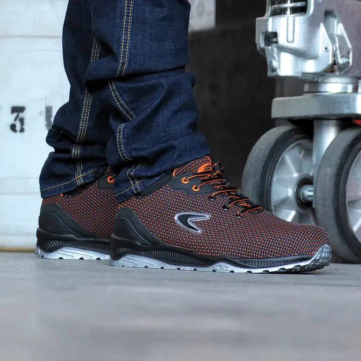 Zapatos de seguridad Cofra CHUCK S3S FO SR - Color: Negro, Talla: 40