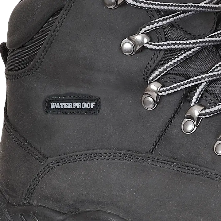 Portwest_fw57_safeguru_02.webp