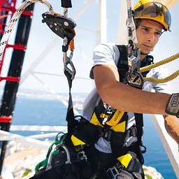 Petzl_safeguru_01.webp